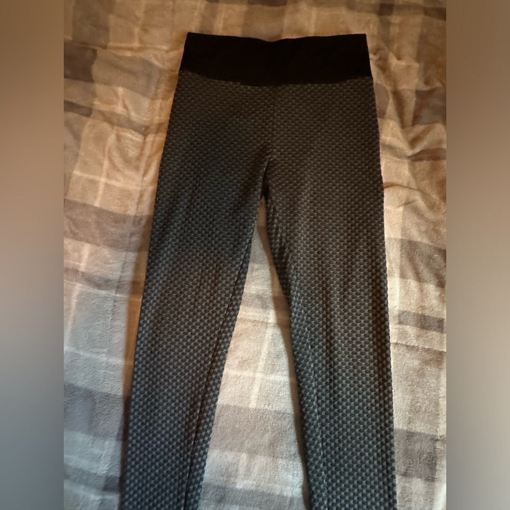 Athletic leggings